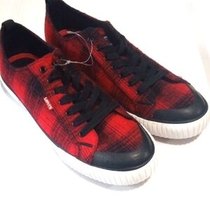 LEVI'S RED AND BLACK GRADIENT LOW TOP SNEAKERS SIZE 11.5 NWT